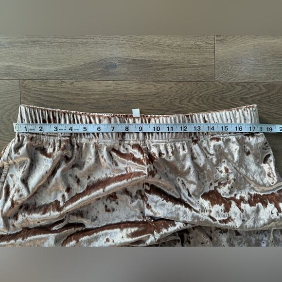 Fabletics Go-To Crushed Velour Wide Leg Pant Teddy Pink Size 1X - Picture 7 of 9